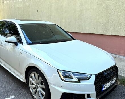 Белый Ауди А4, объемом двигателя 2 л и пробегом 83 тыс. км за 18000 $, фото 1 на Automoto.ua