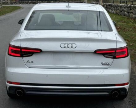 Білий Ауді А4, об'ємом двигуна 2 л та пробігом 30 тис. км за 12000 $, фото 3 на Automoto.ua