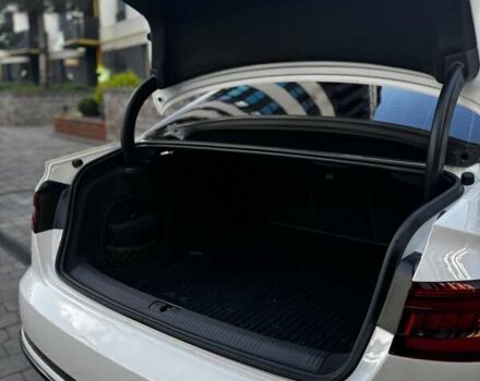 Ауді А4 2018 у Києві на Automoto.ua Білий Ауді А4, об'ємом двигуна 1.98 л та пробігом 96 тис. км за 19999 $, фото 7 на Automoto.ua