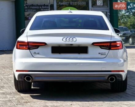 Белый Ауди А4, объемом двигателя 1.98 л и пробегом 158 тыс. км за 18950 $, фото 5 на Automoto.ua