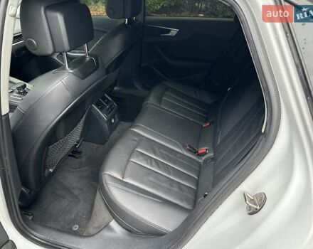 Білий Ауді А4, об'ємом двигуна 2 л та пробігом 272 тис. км за 14500 $, фото 17 на Automoto.ua