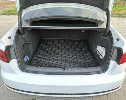 Ауди А4 2018 в Николаеве на Automoto.ua Белый Ауди А4, объемом двигателя 0 л и пробегом 75 тыс. км за 19300 $, фото 3 на Automoto.ua