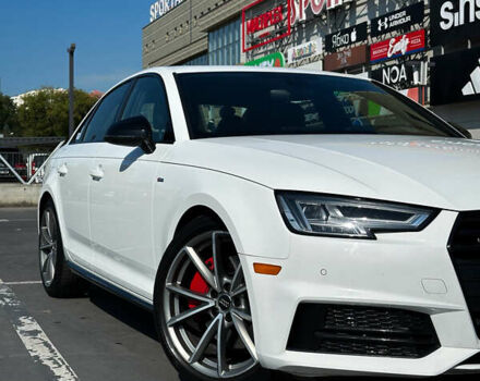 Ауди А4 2018 в Львове на Automoto.ua Белый Ауди А4, объемом двигателя 1.98 л и пробегом 106 тыс. км за 23500 $, фото 1 на Automoto.ua