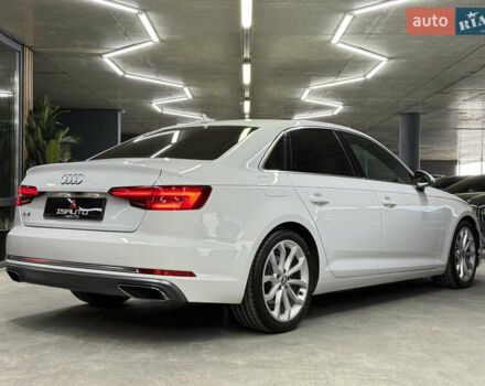 Ауді А4 2018 у Одесі на Automoto.ua Білий Ауді А4, об'ємом двигуна 1.98 л та пробігом 97 тис. км за 18900 $, фото 14 на Automoto.ua
