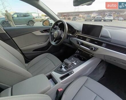 Білий Ауді А4, об'ємом двигуна 2 л та пробігом 132 тис. км за 17000 $, фото 11 на Automoto.ua