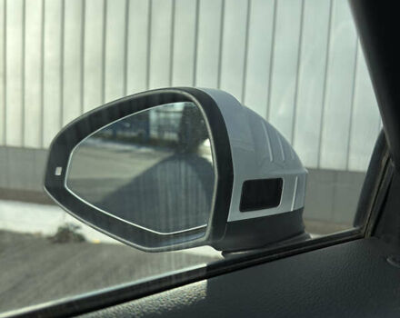 Білий Ауді А4, об'ємом двигуна 2 л та пробігом 42 тис. км за 18000 $, фото 10 на Automoto.ua