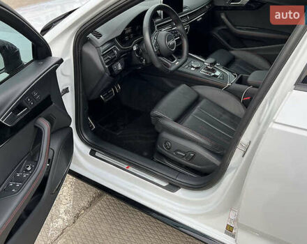 Білий Ауді А4, об'ємом двигуна 1.98 л та пробігом 75 тис. км за 17400 $, фото 3 на Automoto.ua