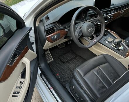 Ауди А4 2018 в Николаеве на Automoto.ua Белый Ауди А4, объемом двигателя 0 л и пробегом 75 тыс. км за 19300 $, фото 5 на Automoto.ua