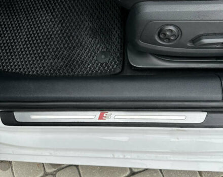 Білий Ауді А4, об'ємом двигуна 2 л та пробігом 98 тис. км за 25000 $, фото 16 на Automoto.ua