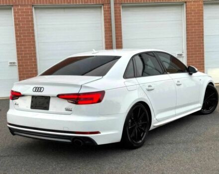 Белый Ауди А4, объемом двигателя 2 л и пробегом 35 тыс. км за 16500 $, фото 5 на Automoto.ua