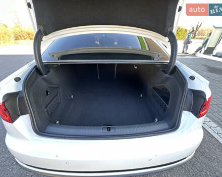 Белый Ауди А4, объемом двигателя 2 л и пробегом 122 тыс. км за 18650 $, фото 93 на Automoto.ua