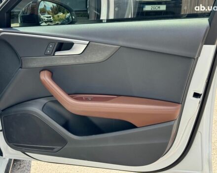 Белый Ауди А4, объемом двигателя 2 л и пробегом 73 тыс. км за 22290 $, фото 28 на Automoto.ua