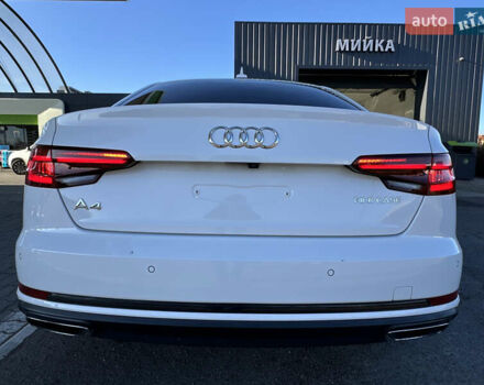 Белый Ауди А4, объемом двигателя 2 л и пробегом 122 тыс. км за 18650 $, фото 27 на Automoto.ua