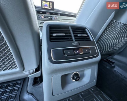 Белый Ауди А4, объемом двигателя 2 л и пробегом 122 тыс. км за 18650 $, фото 87 на Automoto.ua