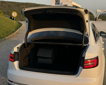 Білий Ауді А4, об'ємом двигуна 1.98 л та пробігом 98 тис. км за 18700 $, фото 14 на Automoto.ua