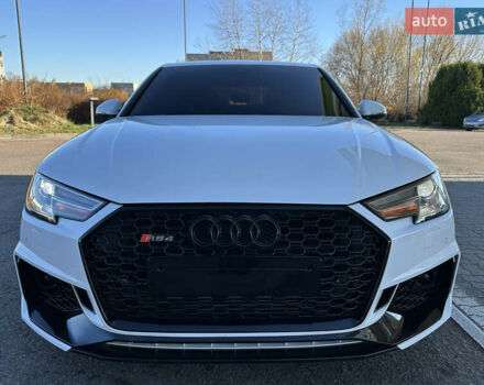 Белый Ауди А4, объемом двигателя 2 л и пробегом 122 тыс. км за 18650 $, фото 6 на Automoto.ua