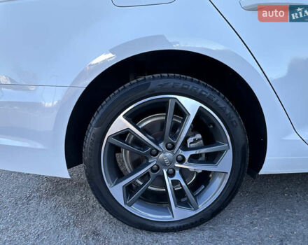 Белый Ауди А4, объемом двигателя 2 л и пробегом 122 тыс. км за 18650 $, фото 34 на Automoto.ua