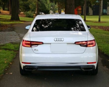 Белый Ауди А4, объемом двигателя 2 л и пробегом 45 тыс. км за 11500 $, фото 6 на Automoto.ua