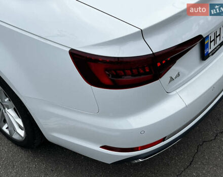Белый Ауди А4, объемом двигателя 1.98 л и пробегом 101 тыс. км за 23000 $, фото 4 на Automoto.ua