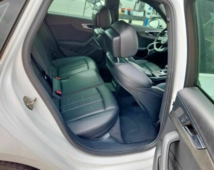 Белый Ауди А4, объемом двигателя 2 л и пробегом 110 тыс. км за 5800 $, фото 9 на Automoto.ua