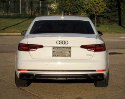 Белый Ауди А4, объемом двигателя 2 л и пробегом 45 тыс. км за 13500 $, фото 6 на Automoto.ua