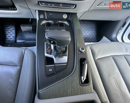 Белый Ауди А4, объемом двигателя 2 л и пробегом 122 тыс. км за 18650 $, фото 72 на Automoto.ua