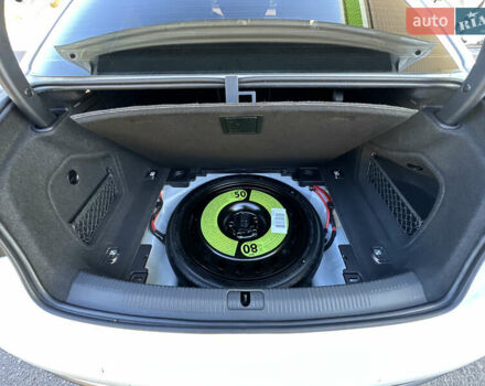 Белый Ауди А4, объемом двигателя 2 л и пробегом 122 тыс. км за 18650 $, фото 94 на Automoto.ua