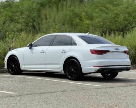 Белый Ауди А4, объемом двигателя 2 л и пробегом 38 тыс. км за 10900 $, фото 6 на Automoto.ua