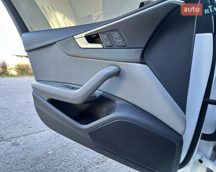 Белый Ауди А4, объемом двигателя 2 л и пробегом 122 тыс. км за 18650 $, фото 44 на Automoto.ua