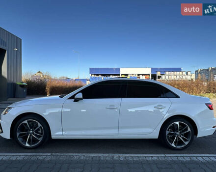 Белый Ауди А4, объемом двигателя 2 л и пробегом 122 тыс. км за 18650 $, фото 18 на Automoto.ua