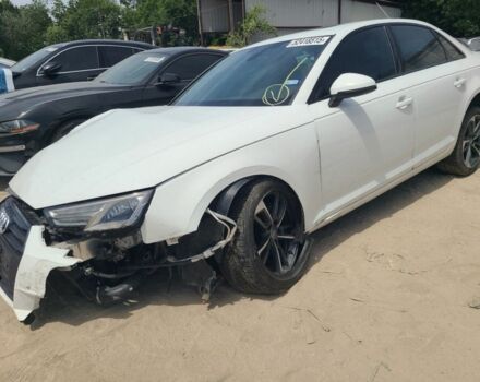 Белый Ауди А4, объемом двигателя 2 л и пробегом 81 тыс. км за 16000 $, фото 2 на Automoto.ua