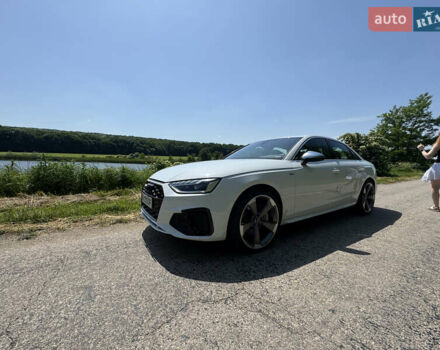 Белый Ауди А4, объемом двигателя 1.98 л и пробегом 63 тыс. км за 27100 $, фото 1 на Automoto.ua