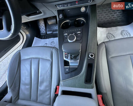 Белый Ауди А4, объемом двигателя 2 л и пробегом 122 тыс. км за 18650 $, фото 122 на Automoto.ua