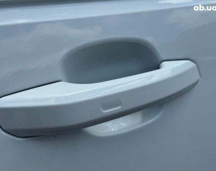 Белый Ауди А4, объемом двигателя 2 л и пробегом 73 тыс. км за 22290 $, фото 13 на Automoto.ua