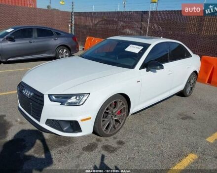 Белый Ауди А4, объемом двигателя 2 л и пробегом 141 тыс. км за 4700 $, фото 2 на Automoto.ua