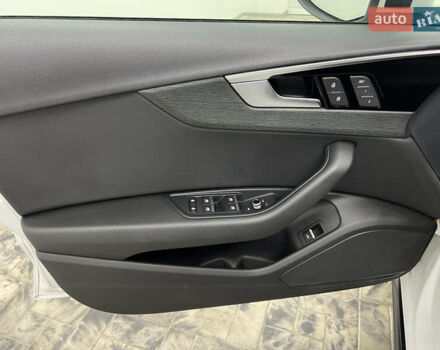 Белый Ауди А4, объемом двигателя 1.98 л и пробегом 63 тыс. км за 27900 $, фото 19 на Automoto.ua