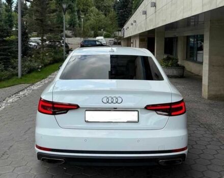 Білий Ауді А4, об'ємом двигуна 2 л та пробігом 90 тис. км за 16000 $, фото 5 на Automoto.ua
