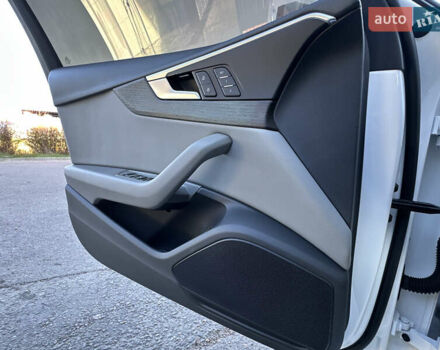 Белый Ауди А4, объемом двигателя 2 л и пробегом 122 тыс. км за 18650 $, фото 70 на Automoto.ua