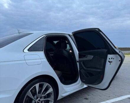 Белый Ауди А4, объемом двигателя 1.98 л и пробегом 43 тыс. км за 33300 $, фото 7 на Automoto.ua