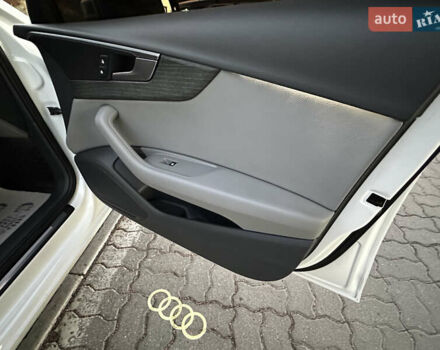Белый Ауди А4, объемом двигателя 2 л и пробегом 122 тыс. км за 18650 $, фото 137 на Automoto.ua