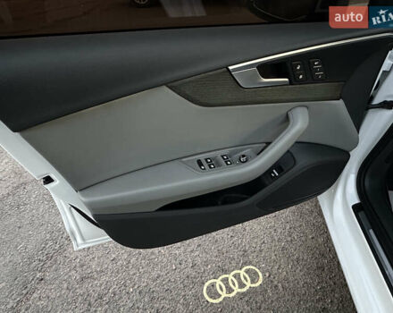 Белый Ауди А4, объемом двигателя 2 л и пробегом 122 тыс. км за 18650 $, фото 49 на Automoto.ua