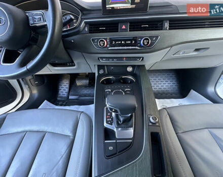 Белый Ауди А4, объемом двигателя 2 л и пробегом 122 тыс. км за 18650 $, фото 121 на Automoto.ua