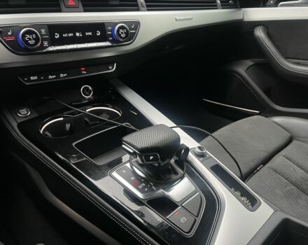 Белый Ауди А4, объемом двигателя 2 л и пробегом 43 тыс. км за 29000 $, фото 14 на Automoto.ua