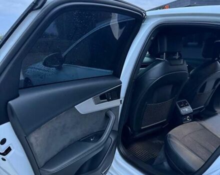 Белый Ауди А4, объемом двигателя 1.98 л и пробегом 43 тыс. км за 33300 $, фото 14 на Automoto.ua