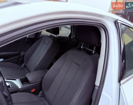 Белый Ауди А4, объемом двигателя 1.97 л и пробегом 92 тыс. км за 24000 $, фото 7 на Automoto.ua