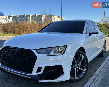 Белый Ауди А4, объемом двигателя 2 л и пробегом 122 тыс. км за 18650 $, фото 3 на Automoto.ua