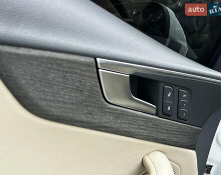 Белый Ауди А4, объемом двигателя 1.98 л и пробегом 101 тыс. км за 23000 $, фото 18 на Automoto.ua