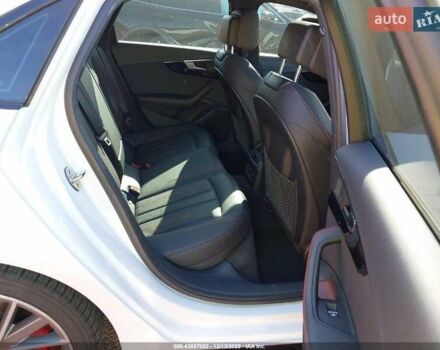 Белый Ауди А4, объемом двигателя 2 л и пробегом 141 тыс. км за 4700 $, фото 6 на Automoto.ua
