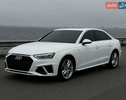 Білий Ауді А4, об'ємом двигуна 1.98 л та пробігом 130 тис. км за 27500 $, фото 4 на Automoto.ua