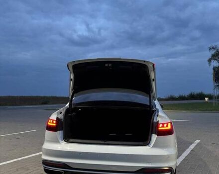 Белый Ауди А4, объемом двигателя 1.98 л и пробегом 43 тыс. км за 33300 $, фото 4 на Automoto.ua